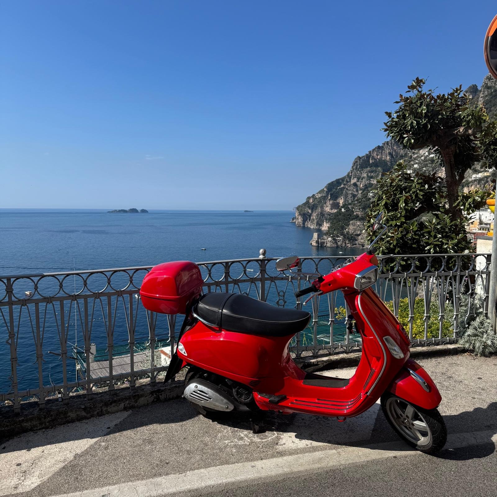vespa s red 2